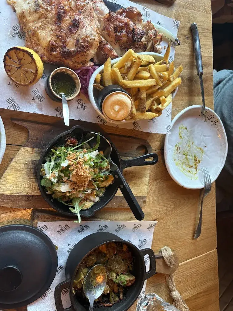 Marleen J._Puur Ted_Leerdam_review