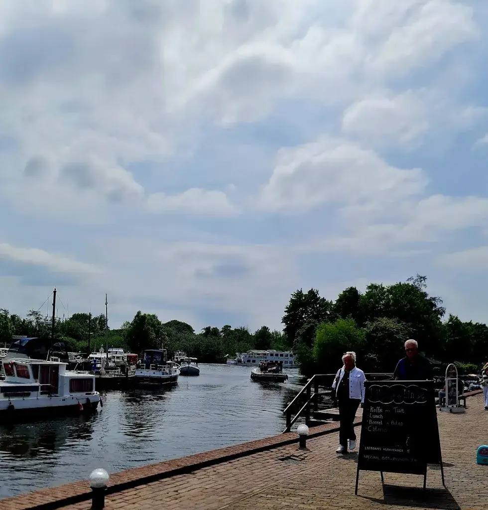 Makis Dimo_Kiky aan de Linge_Leerdam_review