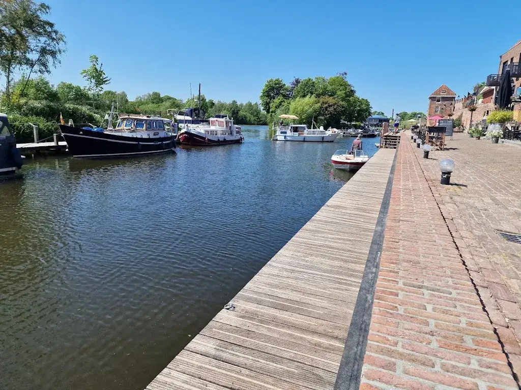 Kiky aan de Linge_Leerdam_slider_image_1