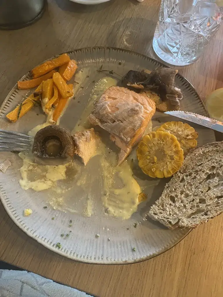 Asli V._Hudson Nieuwegein_Nieuwegein_review