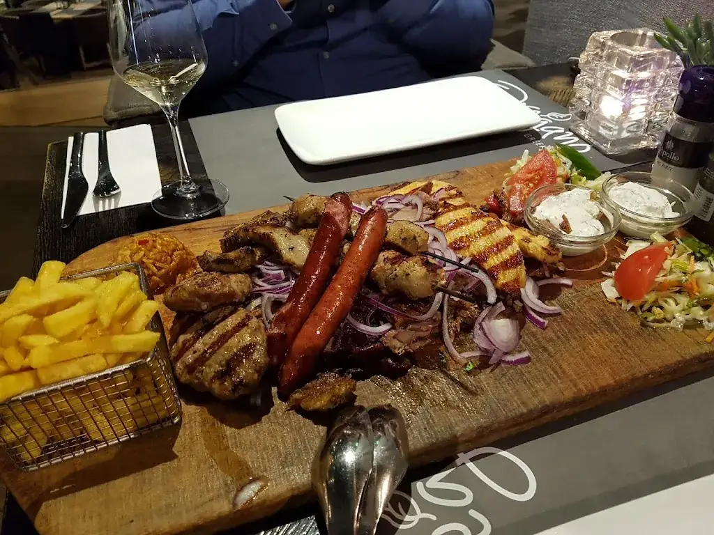 Reihaneh Feiz_Proeflokaal Bregje_Nieuwegein_avis