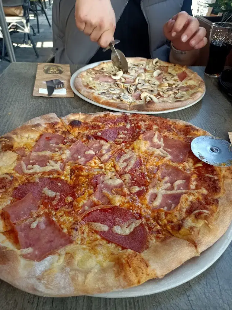 Menu_Piazza Pizza é Pasta_Nieuwegein_image_8