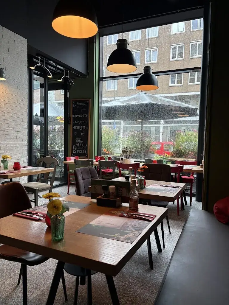 Lars Forseth_Piazza Pizza é Pasta_Nieuwegein_review