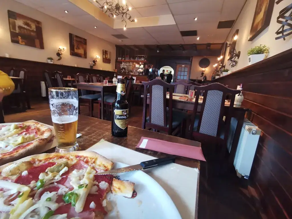 Menu_Pizzeria Oase Gorredijk_Gorredijk_image_9