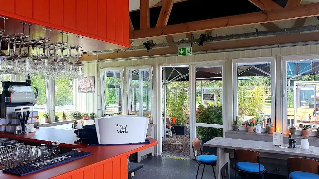 BOATHOUSE restaurant in Vinkeveen