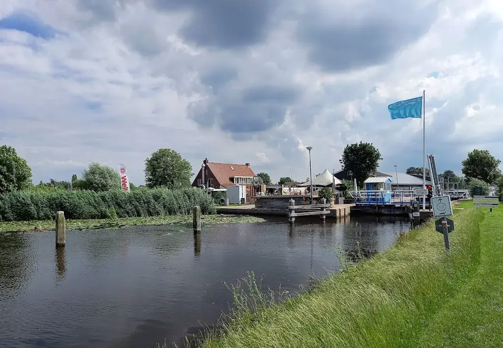 Ad van Peer_Bon aan de Sluis_Vinkeveen_review
