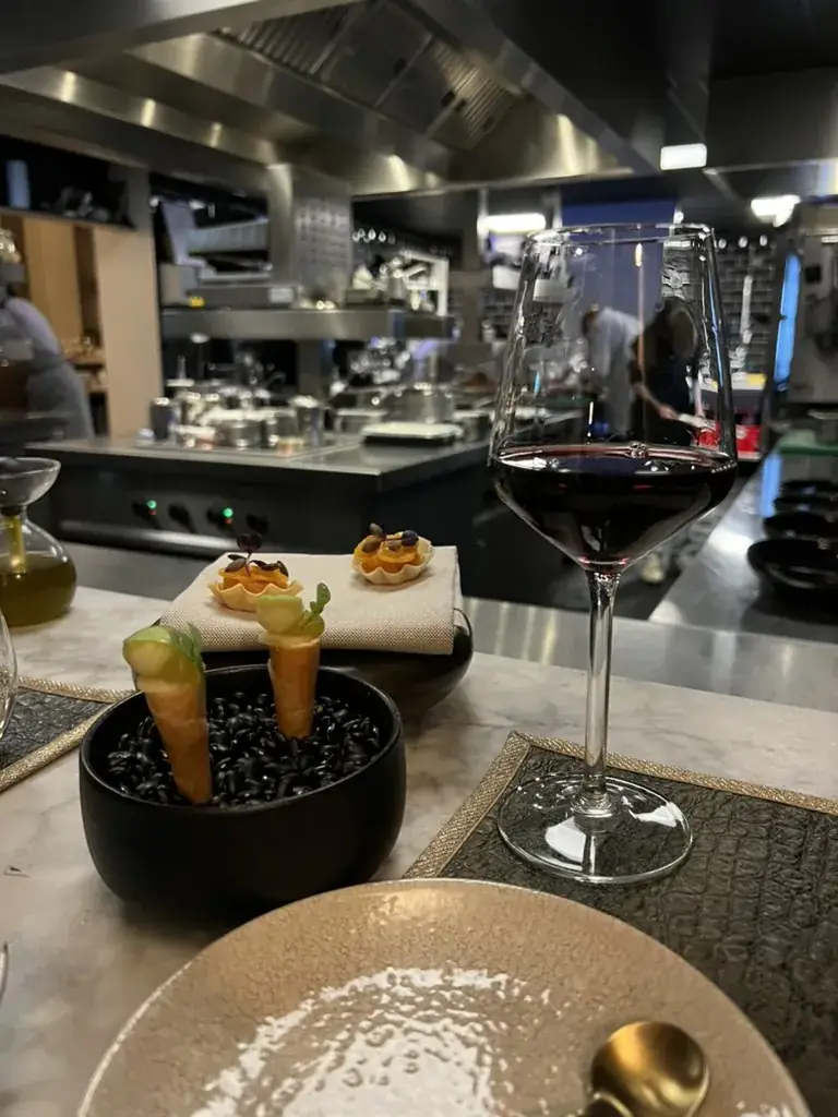 William Diepeveen_De Vrijstad_Vianen_avis