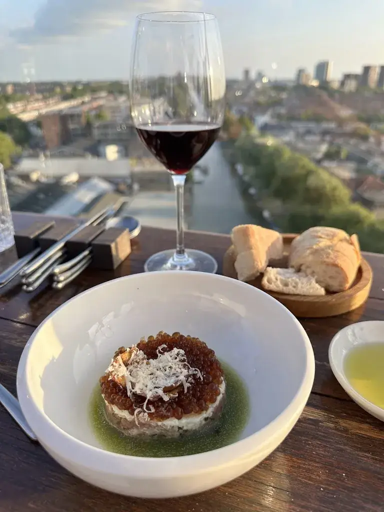 Elçin Korkmaz Samyeli_Water Tower (WT) Urban Kitchen_Utrecht_review