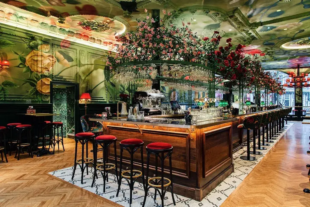 Ruby Rose_Utrecht_slider_image_1