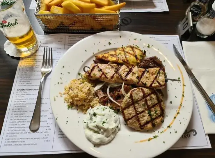 Greek Specialties Restaurant Oniro_Utrecht_slider_image_3