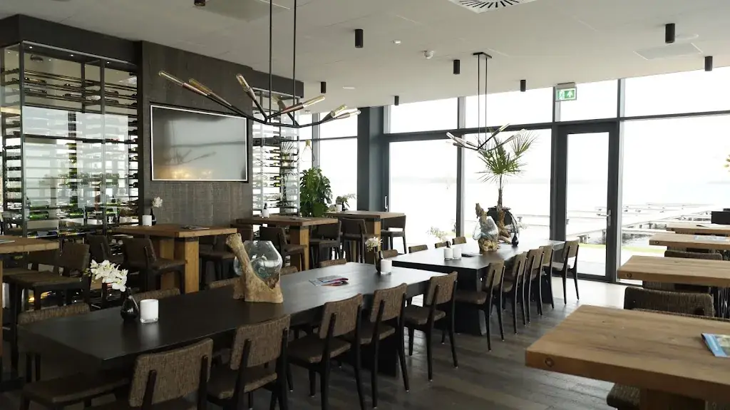 Marina Lounge Het Veerse Meer restaurant à Arnemuiden