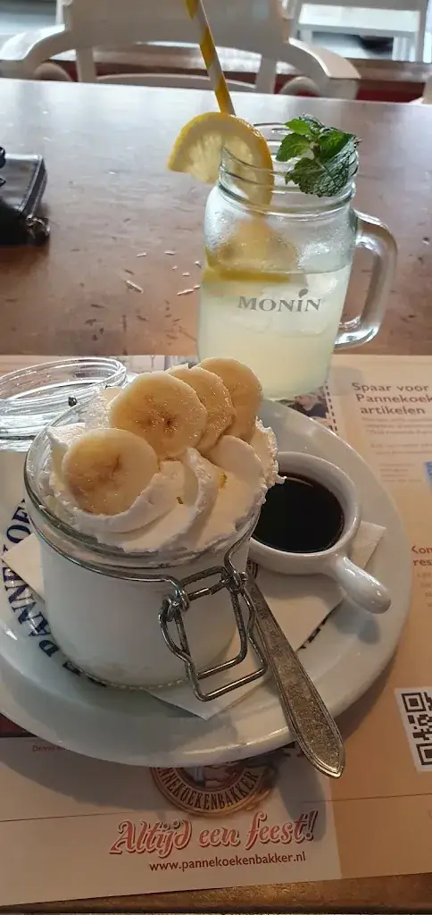 Ioana Molan_De Pannekoekenbakker - Oostkapelle_Oostkapelle_avis