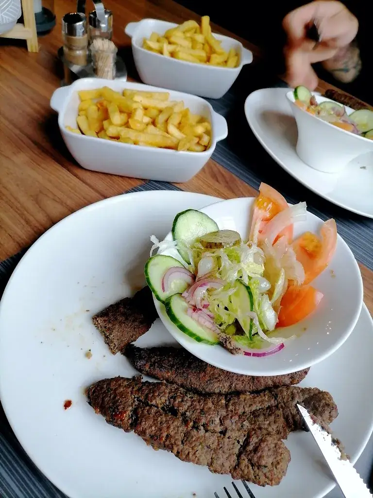 Paulina x_Restaurant 