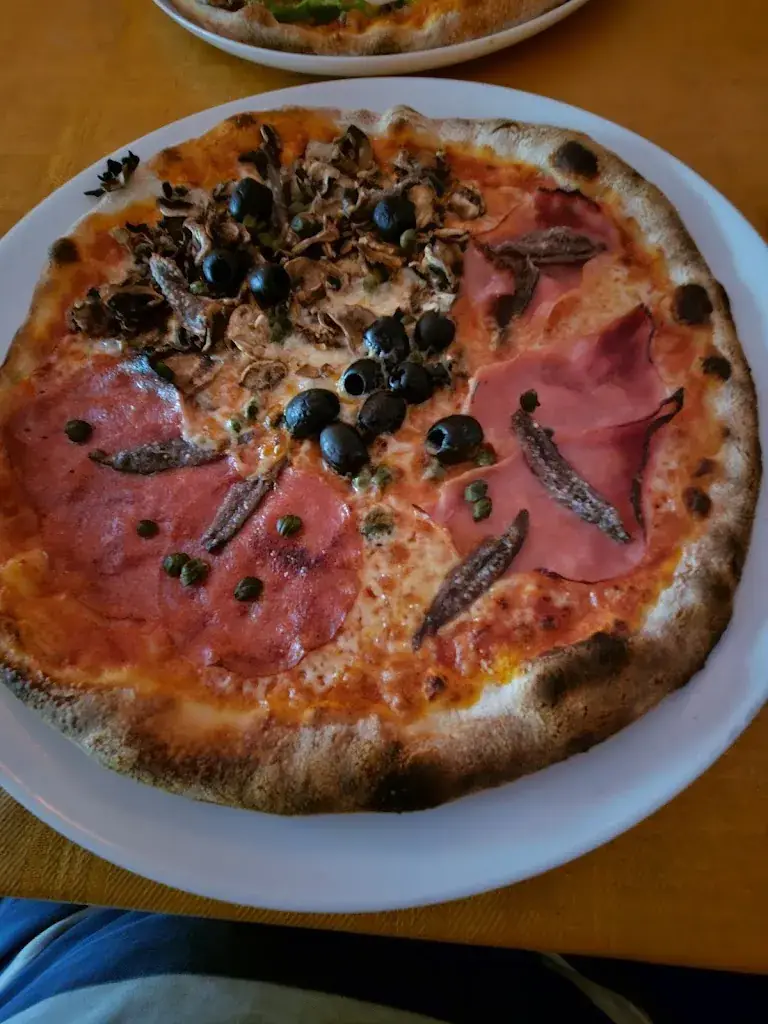 Pizzeria Antonello_Franeker_slider_image_3