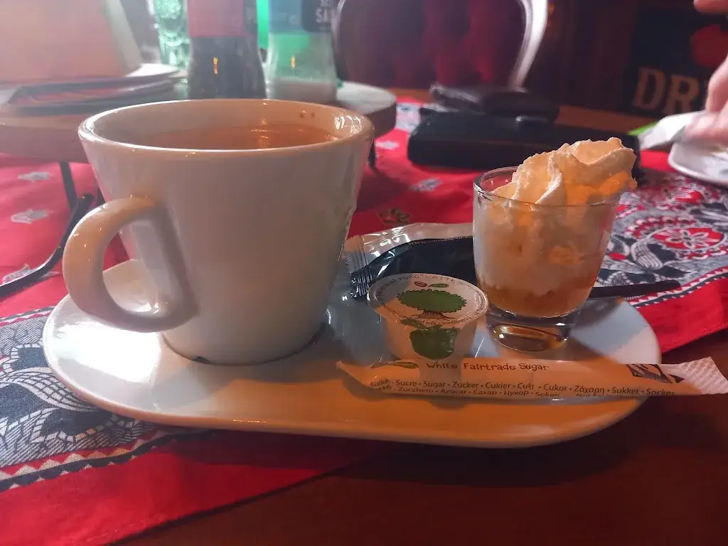 Ευαγγελία Αδαμαντίδου_Cafe De Herberg_Kapelle_review