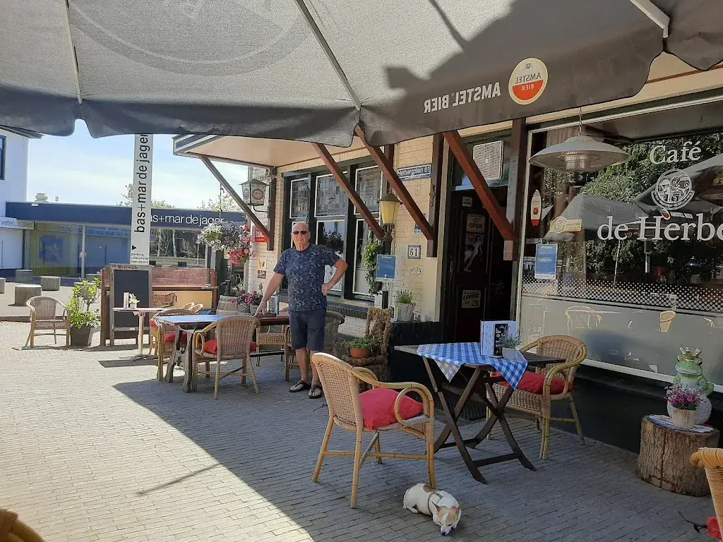 Cafe De Herberg_Kapelle_slider_image_1