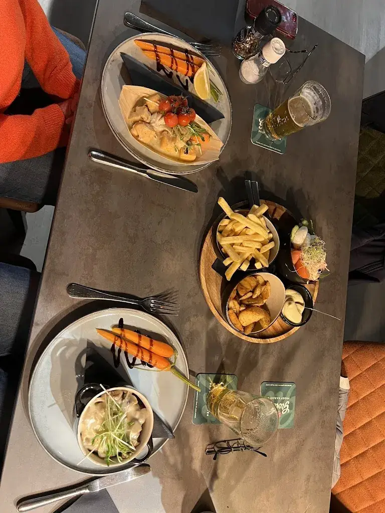 Jürgen Wehmeyer_Restaurant Fitnessstudio Bloemketerp_Franeker_recensione