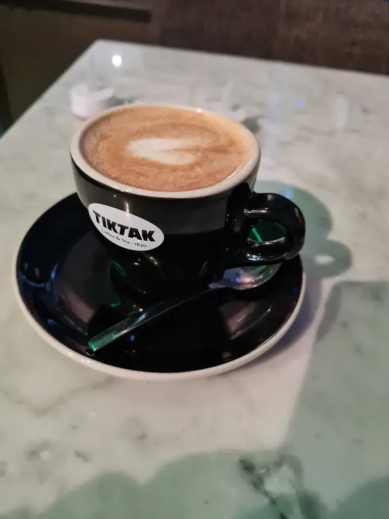 Raymond Zammit_O resto–bar_Soest_review