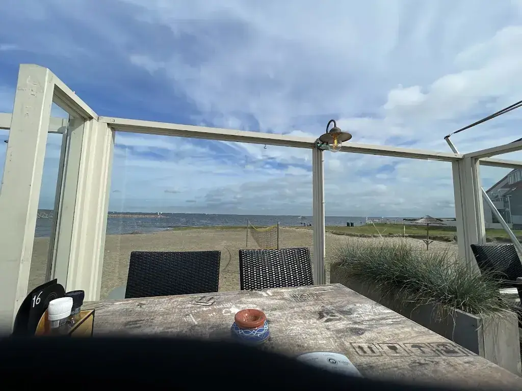 Noélia Macedo_Jeanzz_Brouwershaven_review