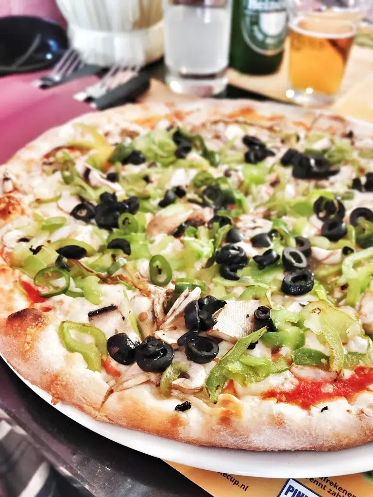 Jonas Brinkmann_La Famiglia_Brouwershaven_reseña