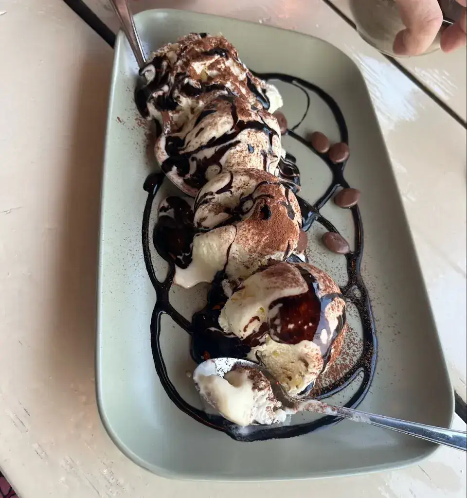 Melanie Baltes (Feenstoff)_t' Opstapje_Brouwershaven_review