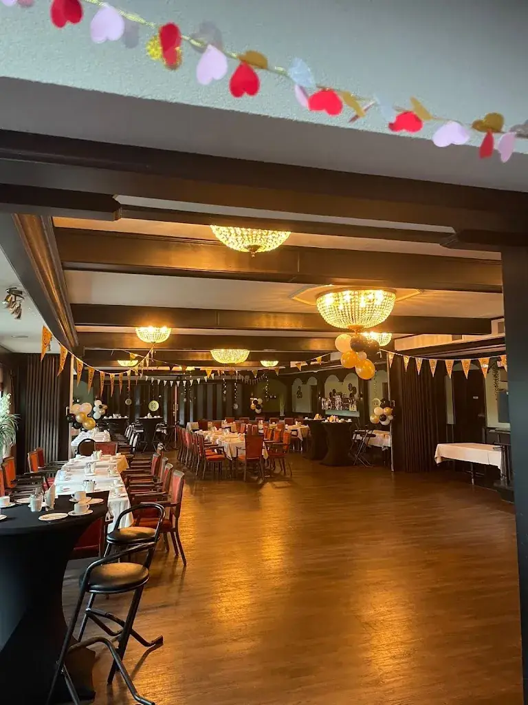 Restaurant Pijnappel en zalencentrum_Klarenbeek_slider_image_1