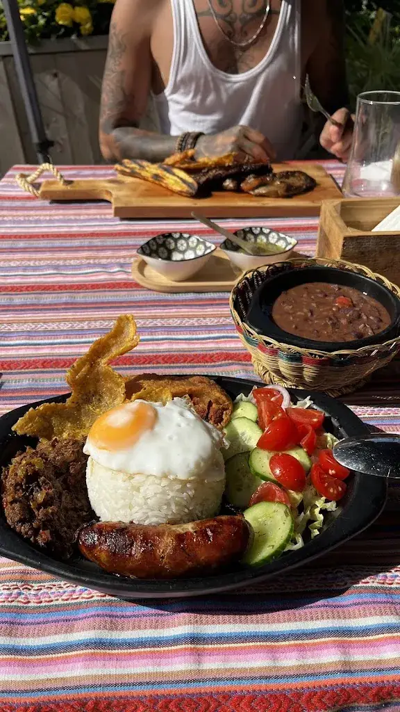 Nicolas Osses_ColombianTaste_Klarenbeek_review