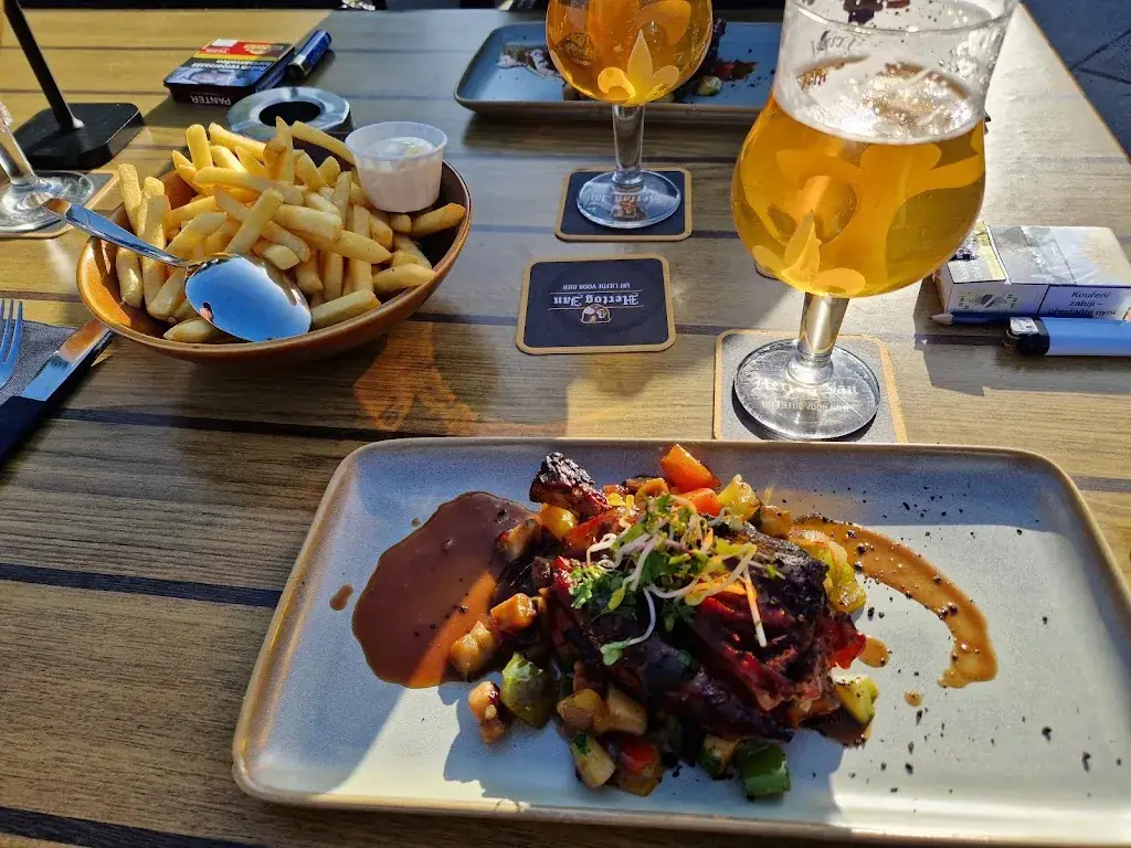 Mark Schouten_HIT eten & drinken_IJssel_avis