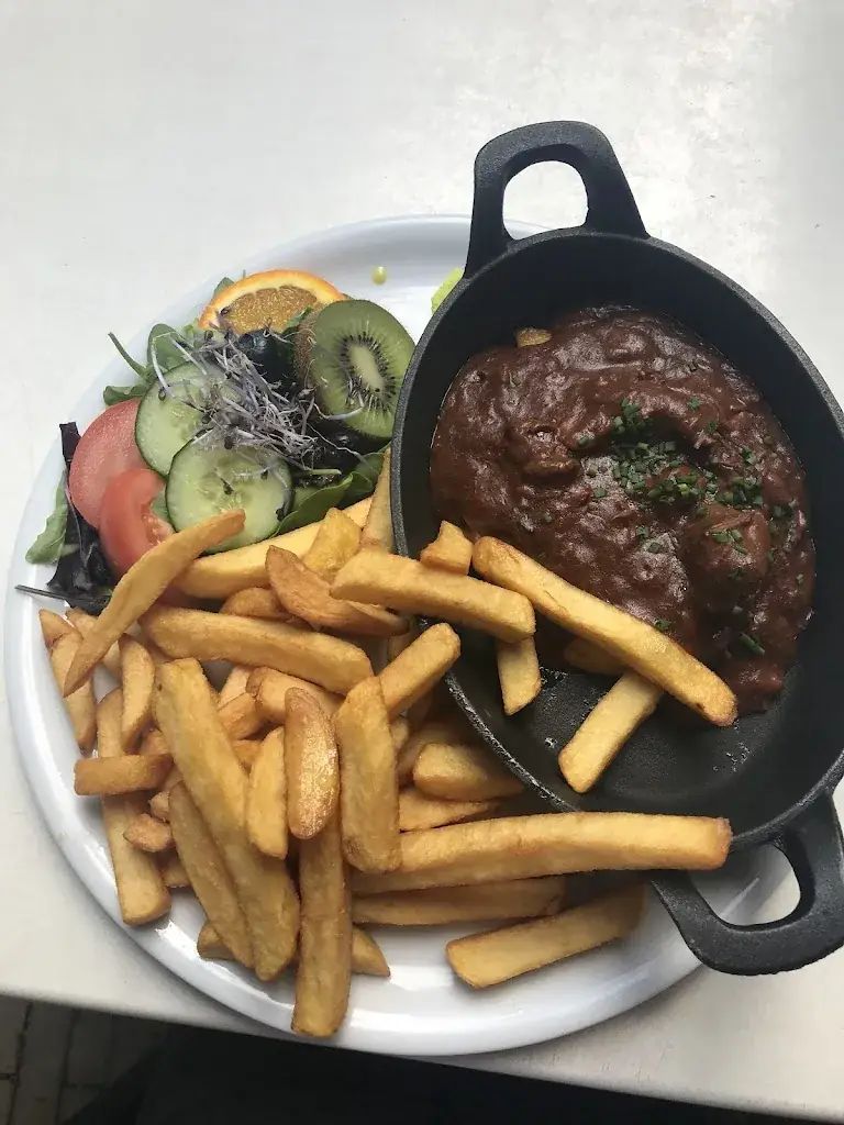 Aleksey Parfenov_De Graaf Van Haamstede_Burgh-Haamstede_review