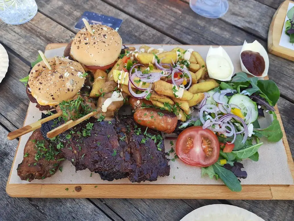 Menu_Foodstube Kamperland_Kamperland_image_9