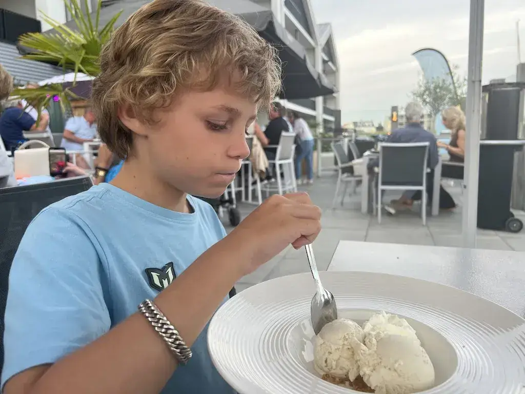 Jorn Loomans_Brasserie Blush_Kamperland_recensione