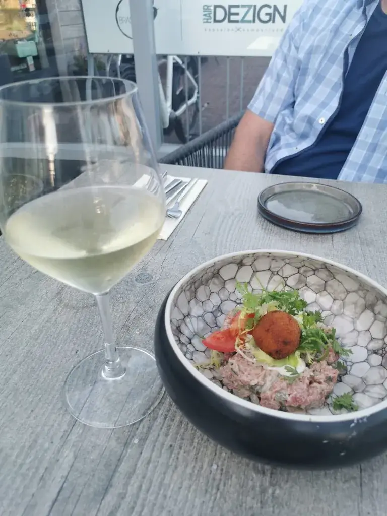 Claus Höcker_Brasserie van B_Kamperland_review