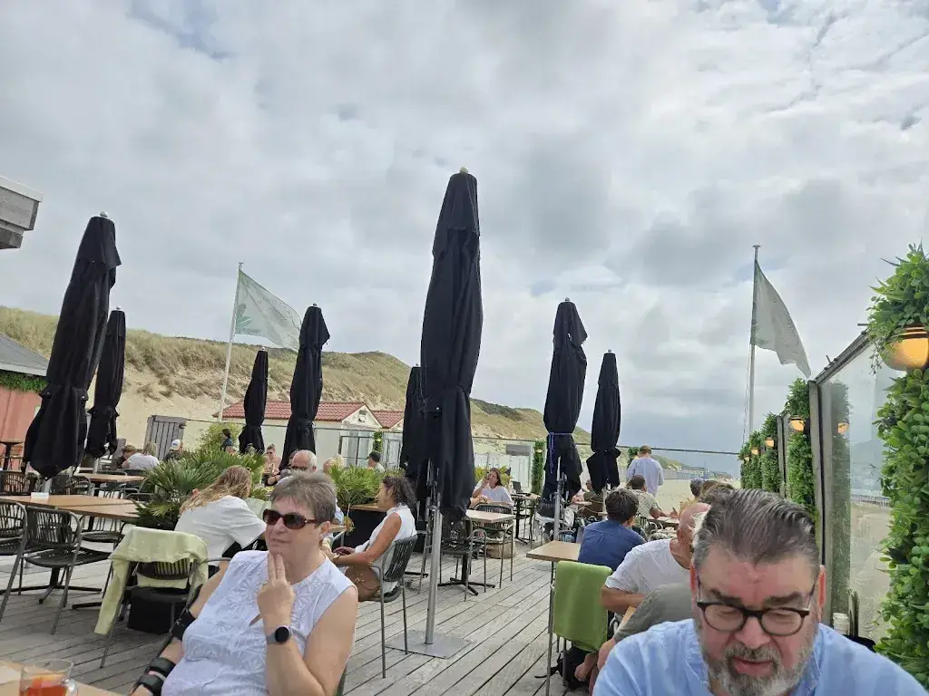 Ina Maduro_Strandpaviljoen De Botanist aan Zee_Koudekerke_review