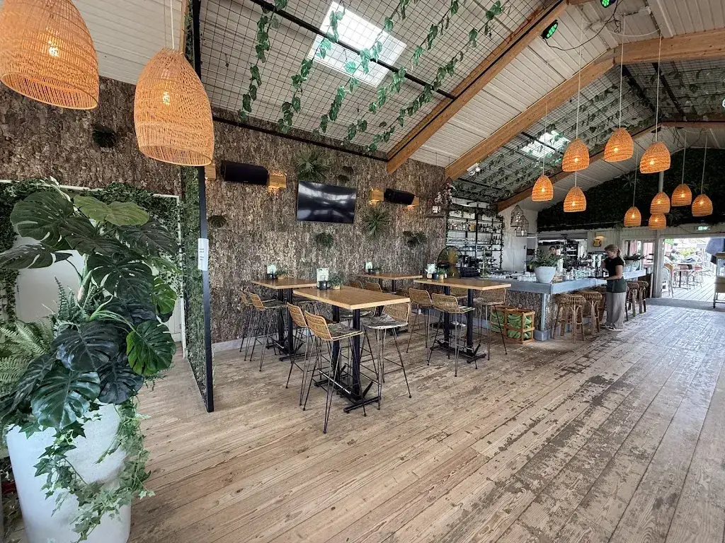 Strandpaviljoen De Botanist aan Zee_Koudekerke_slider_image_3