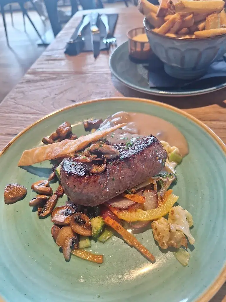 Xuân Nguyễn Mai_Brasserie de Zeester_Scherpenisse_avis