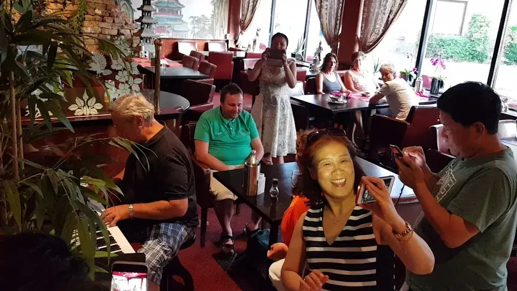 Aziatisch Wok- en Specialiteiten Restaurant 