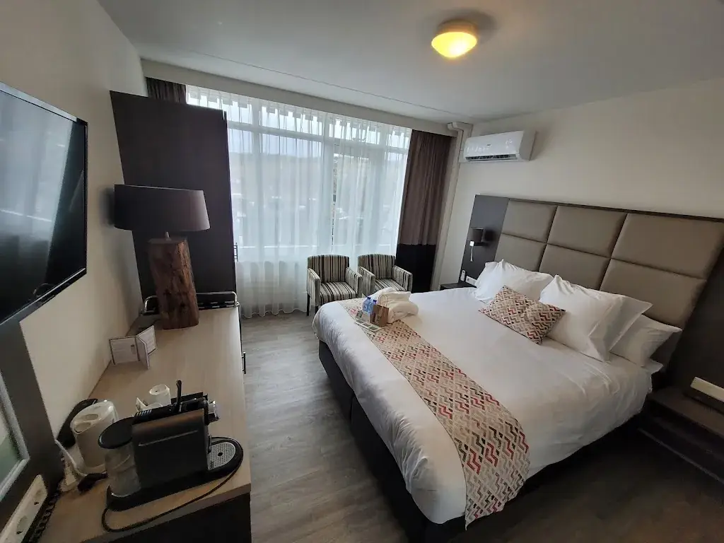 Hal 9000_Strandhotel Westduin_Koudekerke_review