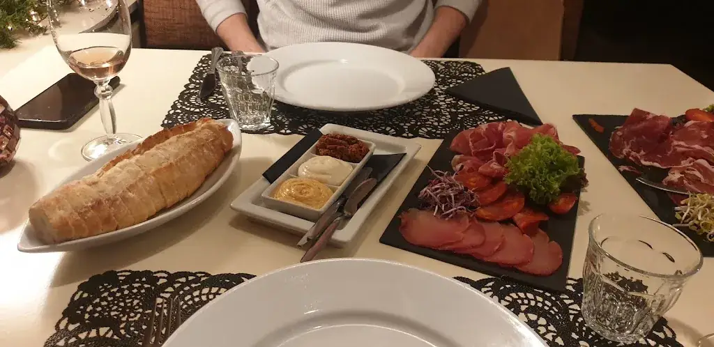 Sara Martinez_Spaans restaurant 'tisboven!_Oostburg_review