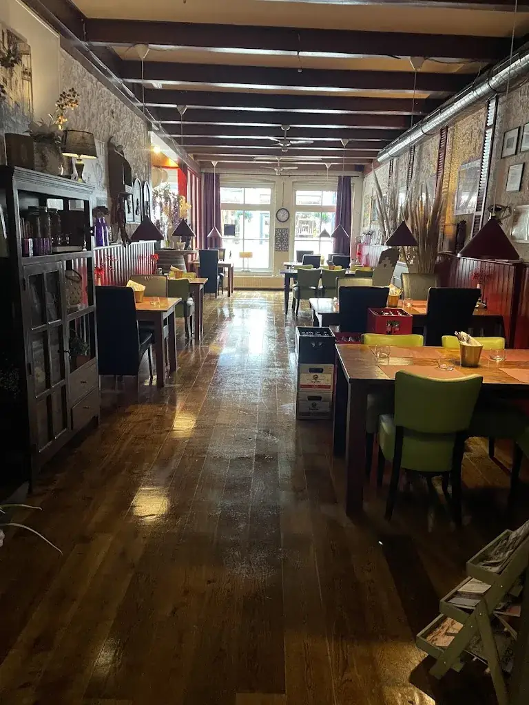 Luiz Fernando Almeida Borges_Eterij de Notaris_Heeg_recensione