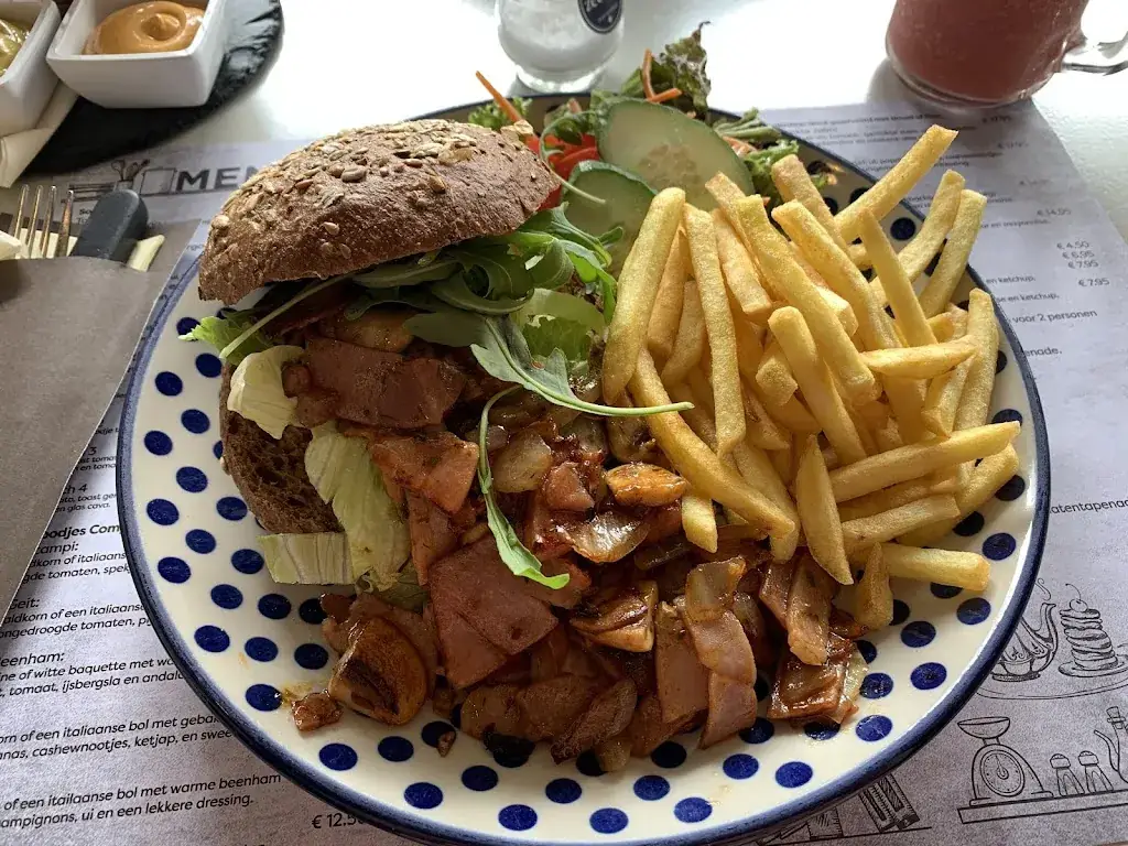 Kelly Miller_Nummer 8_Oostburg_review