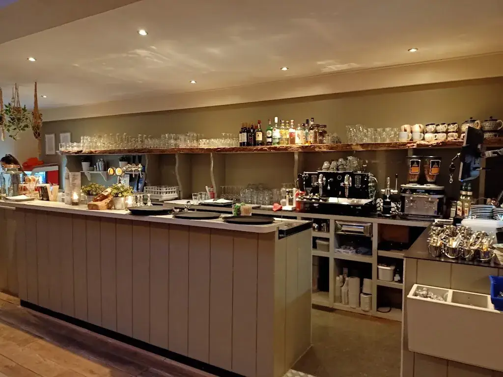 Nummer 8 restaurant in Oostburg