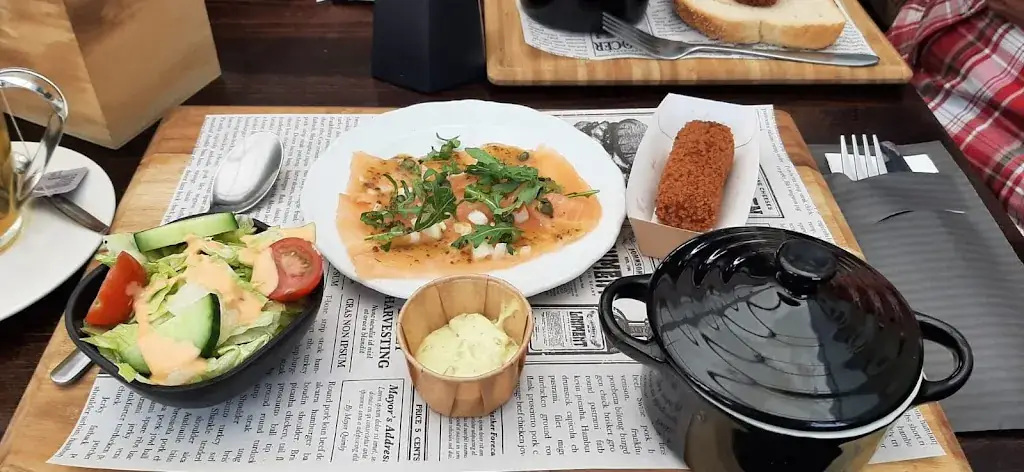 Webbspider Official_Parel Paviljoen_Scherpenisse_review