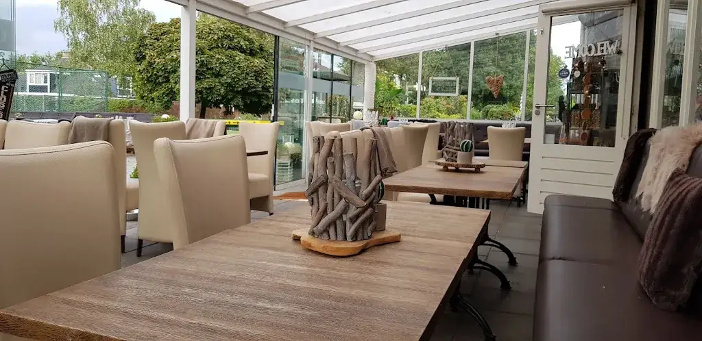Oud-Kempen Eetcafé restaurant in Stavenisse