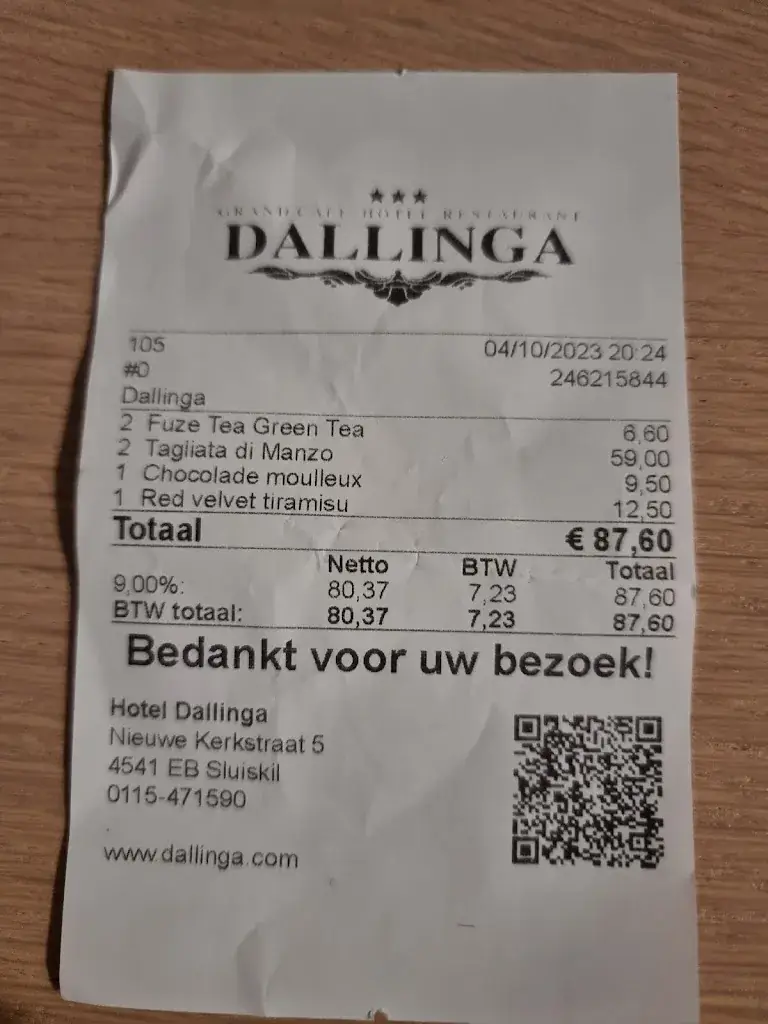 Bernarda Marinček_Hotel Cafe Restaurant Dallinga_Sluiskil_reseña