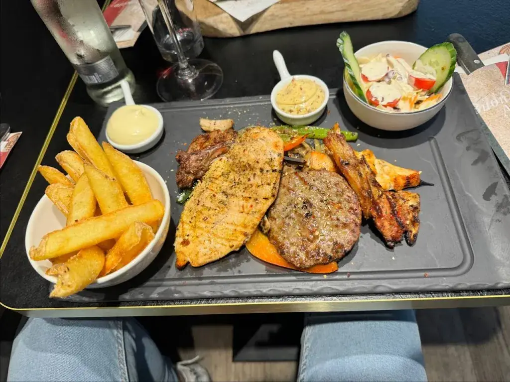 apteka kodima_La Traviata van Sluis_Sluis_review