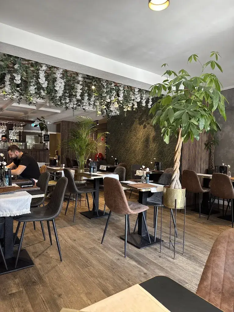 La Traviata van Sluis_Sluis_slider_image_3