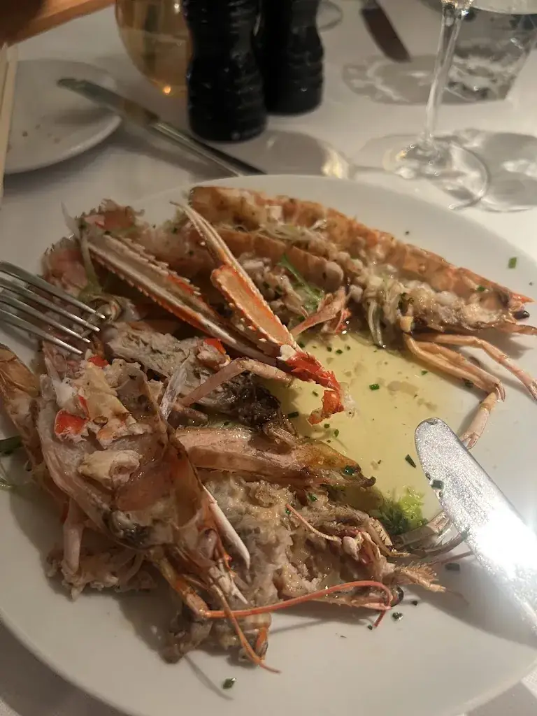 Enel R_Auberge des moules_Philippine_review