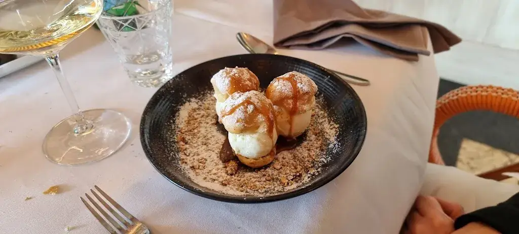 Auberge des moules_Philippine_slider_image_2