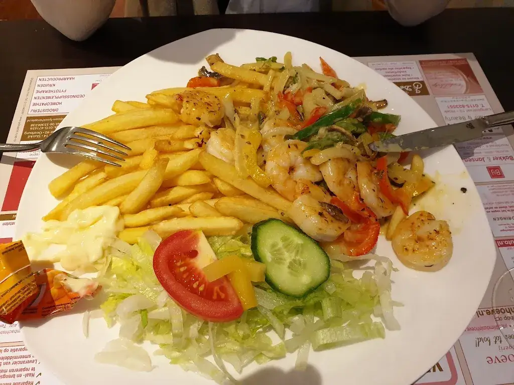 Nefertiti_Gent_slider_image_1