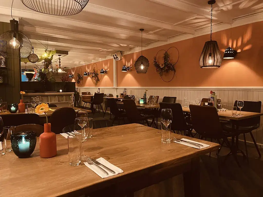 Brasserie/Cafetaria Iets Anders restaurant in Wemeldinge